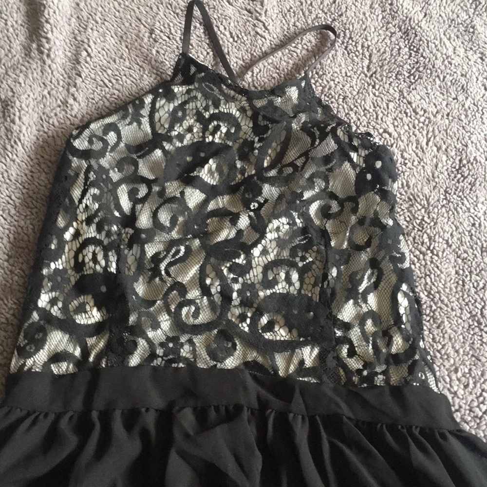 Open back black & white dress.
